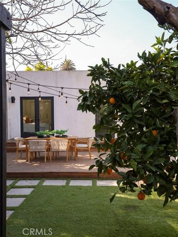 5922 4th, Los Angeles, CA 90043