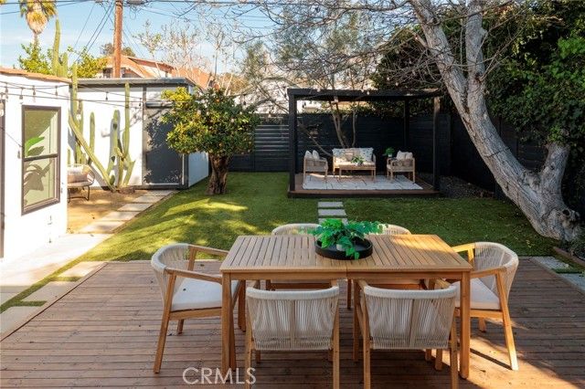 5922 4th, Los Angeles, CA 90043