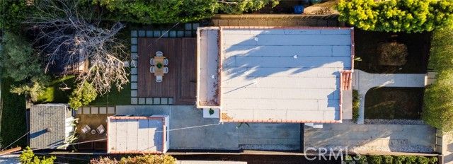 5922 4th, Los Angeles, CA 90043