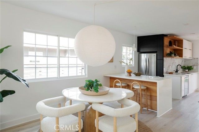 5922 4th, Los Angeles, CA 90043