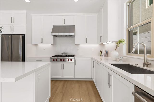 168 Somera, Irvine, CA 92602