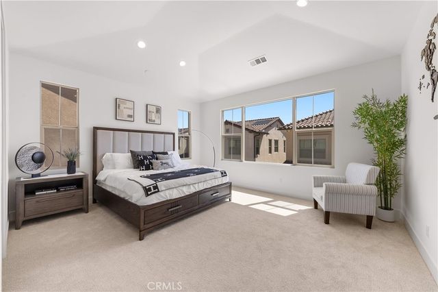 168 Somera, Irvine, CA 92602