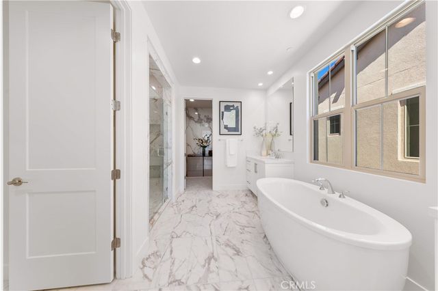 168 Somera, Irvine, CA 92602