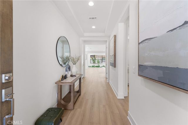 168 Somera, Irvine, CA 92602