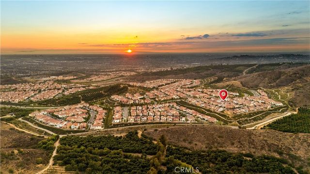 168 Somera, Irvine, CA 92602