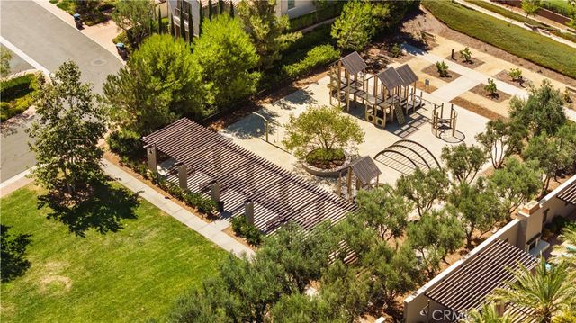 168 Somera, Irvine, CA 92602