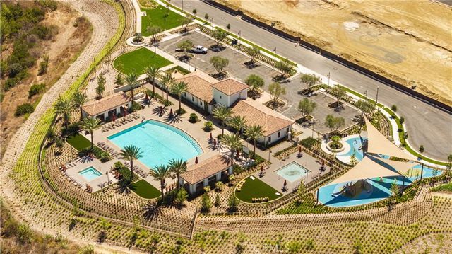 168 Somera, Irvine, CA 92602