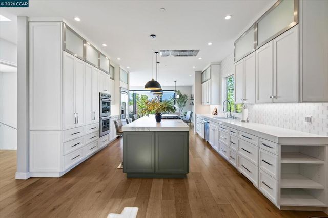 158 Andrea Dr, Walnut Creek, CA 94596