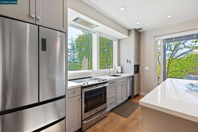 158 Andrea Dr, Walnut Creek, CA 94596