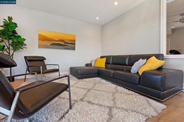 158 Andrea Dr, Walnut Creek, CA 94596