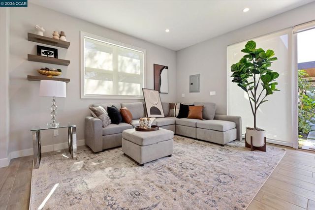 158 Andrea Dr, Walnut Creek, CA 94596