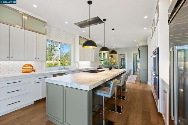 158 Andrea Dr, Walnut Creek, CA 94596