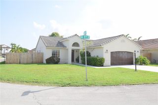 15860 SW 77th Street, Miami, FL 33193
