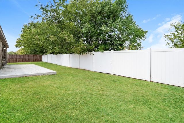 105 Richard Lane, Red Oak, TX 75154