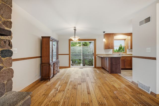 27W440 Central Avenue, Warrenville, IL 60555