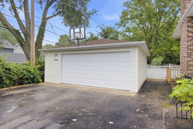 27W440 Central Avenue, Warrenville, IL 60555