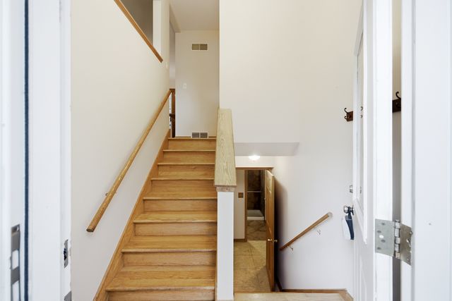 27W440 Central Avenue, Warrenville, IL 60555