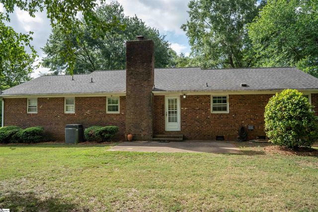 551 Riveroak Road, Inman, SC 29349