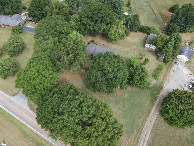 551 Riveroak Road, Inman, SC 29349