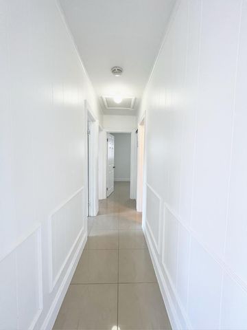 67 Tortuga Road, Palm Springs, FL 33461