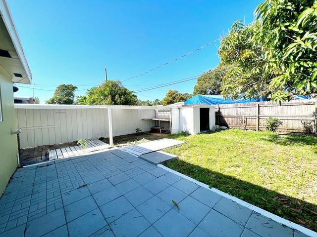 67 Tortuga Road, Palm Springs, FL 33461