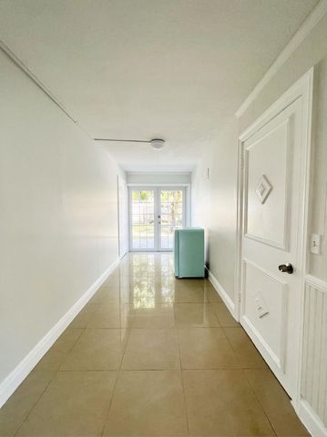 67 Tortuga Road, Palm Springs, FL 33461