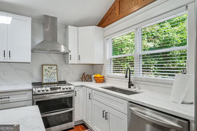 5093 Wolffork Road, Rabun Gap, GA 30568