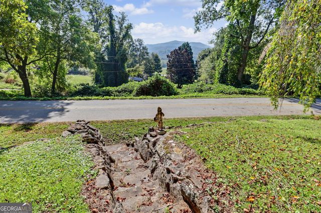 5093 Wolffork Road, Rabun Gap, GA 30568