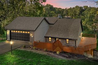 419 Scarborough Road, Valparaiso, IN 46385