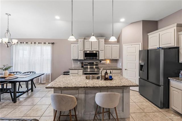 321 Grand Canyon Street, Edinburg, TX 78541