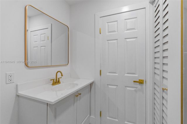 1274 NW 55th Ter, Miami, FL 33142