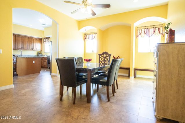 24235 W PINNACLE VISTA Lane, Wittmann, AZ 85361