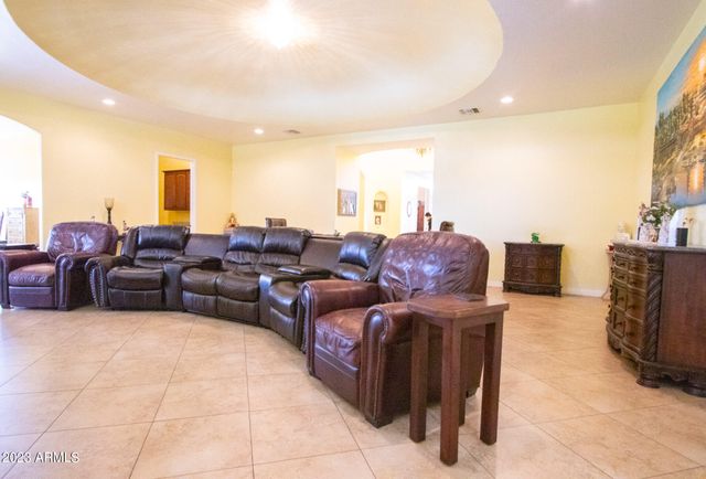 24235 W PINNACLE VISTA Lane, Wittmann, AZ 85361