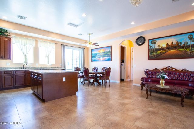 24235 W PINNACLE VISTA Lane, Wittmann, AZ 85361