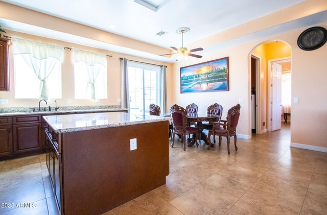 24235 W PINNACLE VISTA Lane, Wittmann, AZ 85361