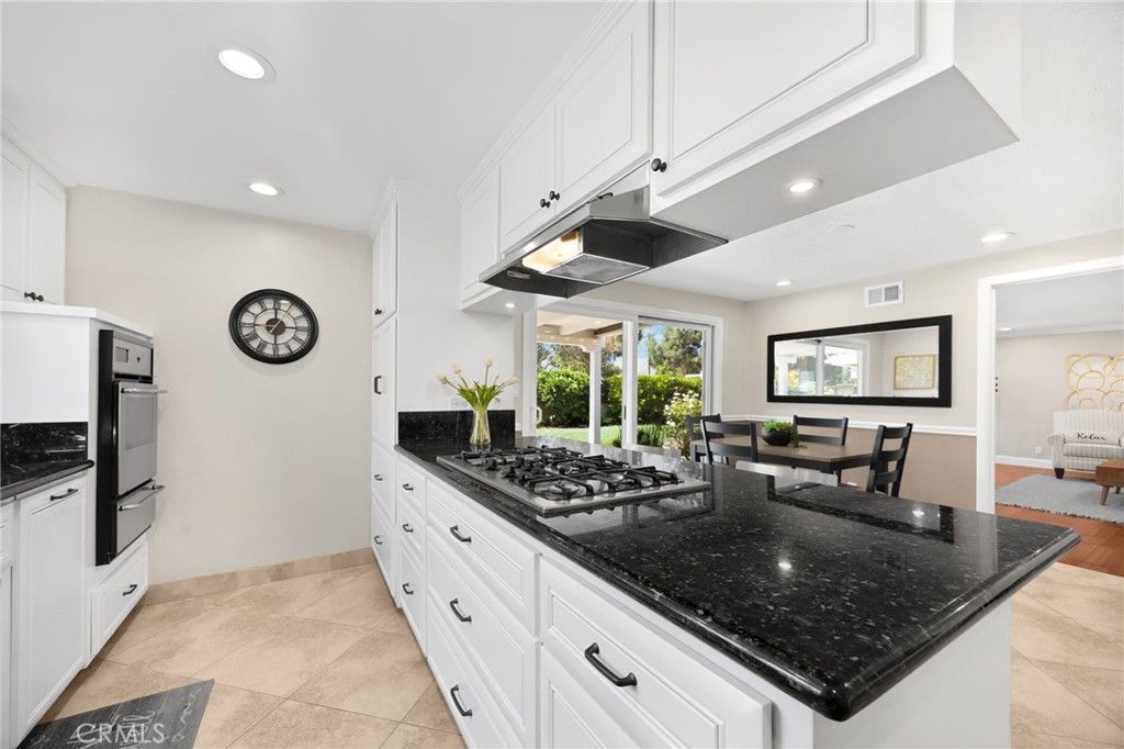 Image 13 of property listing at 226 San Carlos Way, Placentia, CA 92870