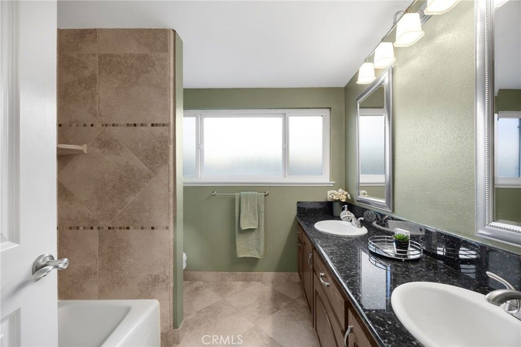 Image 16 of property listing at 226 San Carlos Way, Placentia, CA 92870