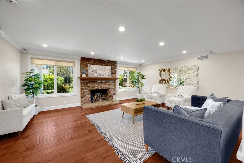 Image 5 of property listing at 226 San Carlos Way, Placentia, CA 92870