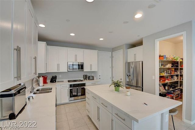 340 Andy Wheeler Drive, Henderson, NV 89011
