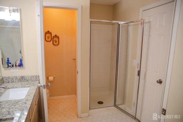 7 Leshyk Drive, Parlin, NJ 08859