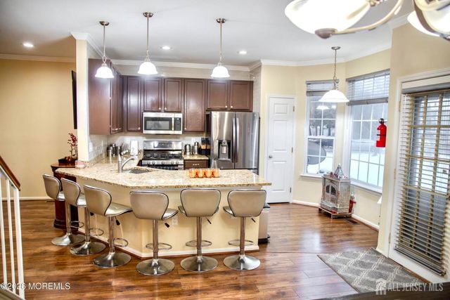 7 Leshyk Drive, Parlin, NJ 08859