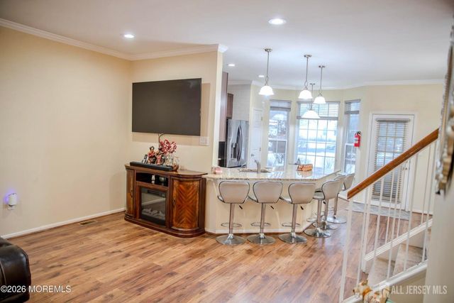 7 Leshyk Drive, Parlin, NJ 08859