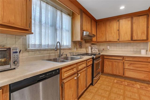 1862 Linwood Avenue, Atlanta, GA 30344