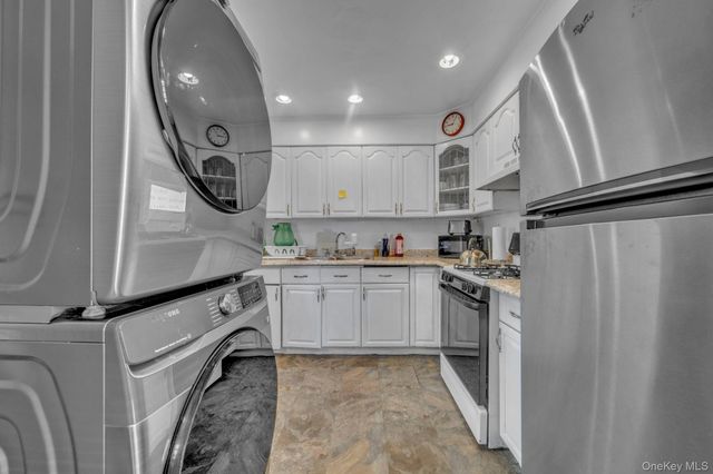 195 Alabama Avenue, Hempstead, NY 11550