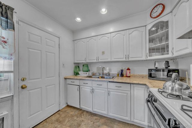 195 Alabama Avenue, Hempstead, NY 11550