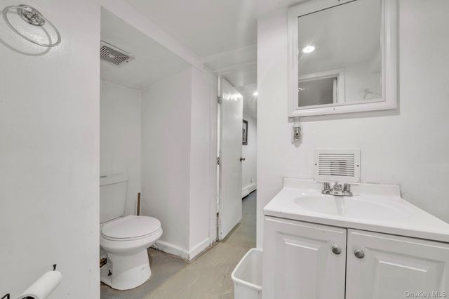 195 Alabama Avenue, Hempstead, NY 11550
