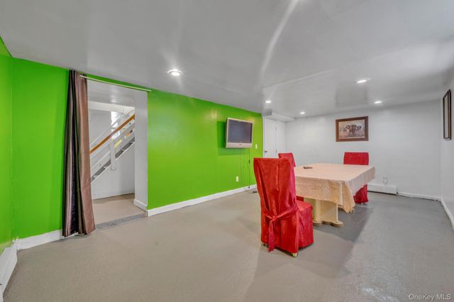 195 Alabama Avenue, Hempstead, NY 11550