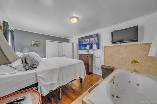 195 Alabama Avenue, Hempstead, NY 11550