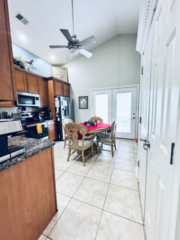 111 Avalon Path, Georgetown, KY 40324