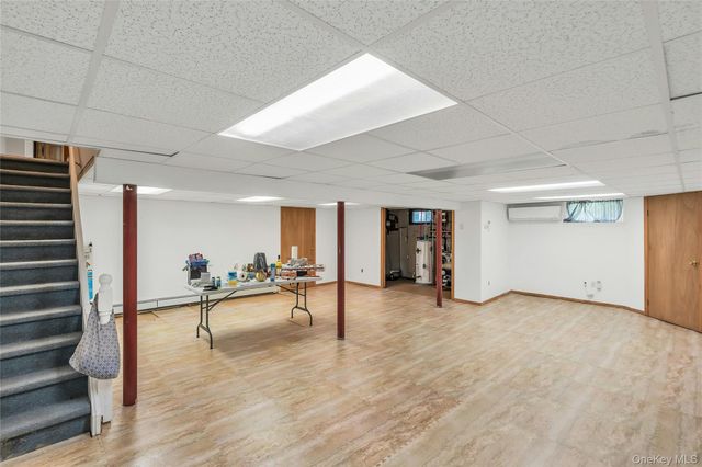 18 Ron Court, Commack, NY 11725